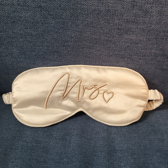 Cute Bridal accessories - Picture 8 of 8